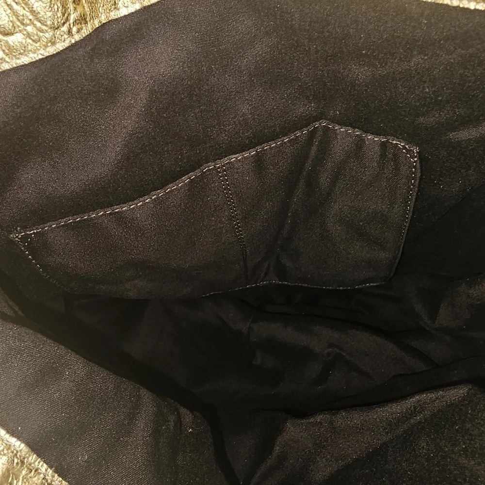 Dalaleo JAGGER SUPREME CROSSBODY HOBO IN REPURPOSED LEATHER - Picture 8 of 12